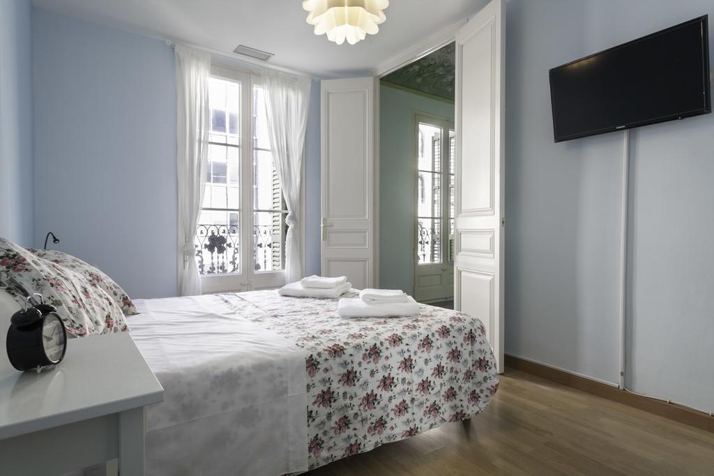 Apartments Barcelona & Home Deco Eixample Экстерьер фото
